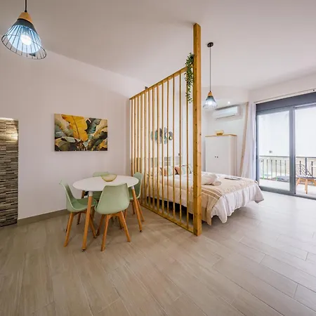 Sibarys Aparthotel