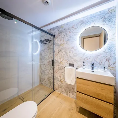 Sibarys Aparthotel 3*