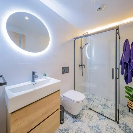 Sibarys Aparthotel
